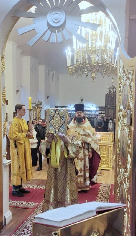 Неделя 28-я по Пятидесятнице, святых праотец, день памяти святителя Спиридона, епископа Тримифунтского